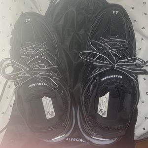 Balenciagas tracks led size 10 100% legit it have been verified